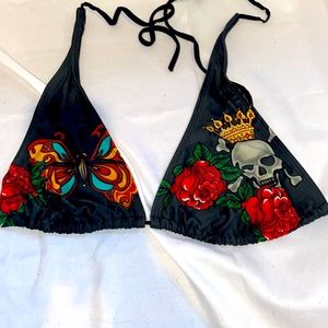 Sick bikini top!